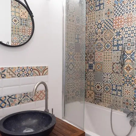 Apartment Charming Cocoon Refurbished Near Paris